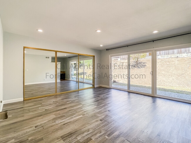 Building Photo - 3600 Siskiyou Ct