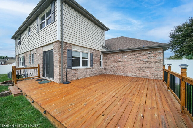 Building Photo - 17739 Peacock Ln