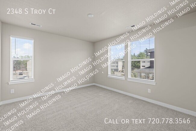 Building Photo - 2348 S Troy Ct