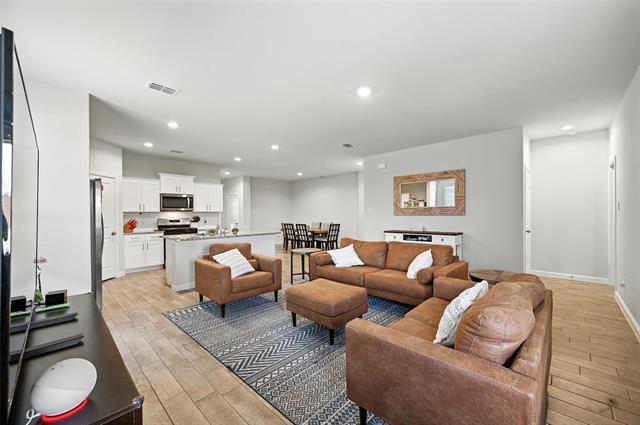 Building Photo - 524 Prairie Clover Trail