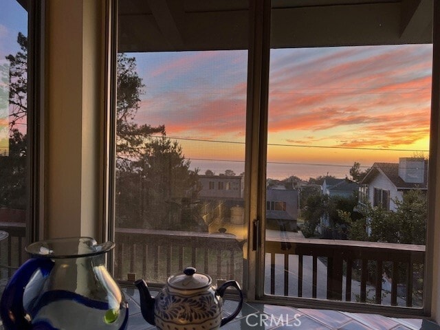 Building Photo - 1950 Oxford Ave