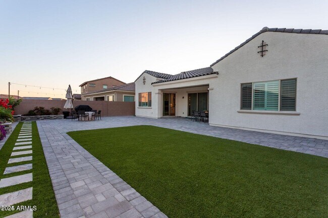 Building Photo - 8543 W Palo Verde Dr