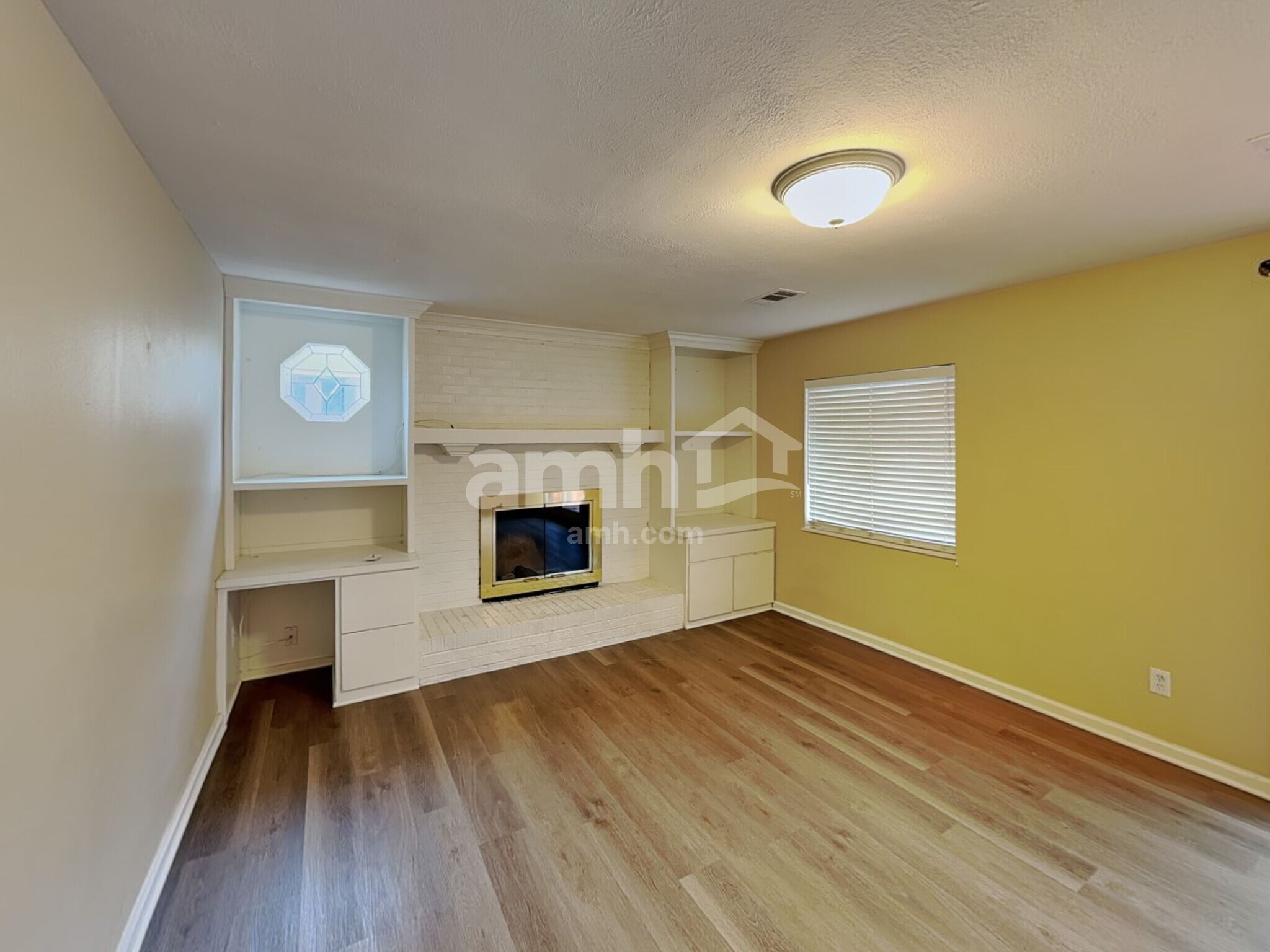 Building Photo - 7585 Estes St
