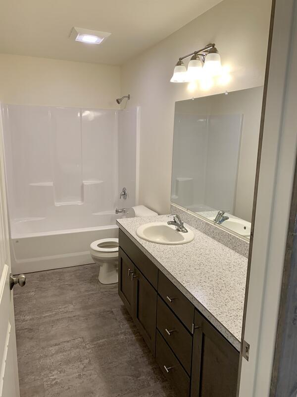 Building Photo - 800 Gibbon St