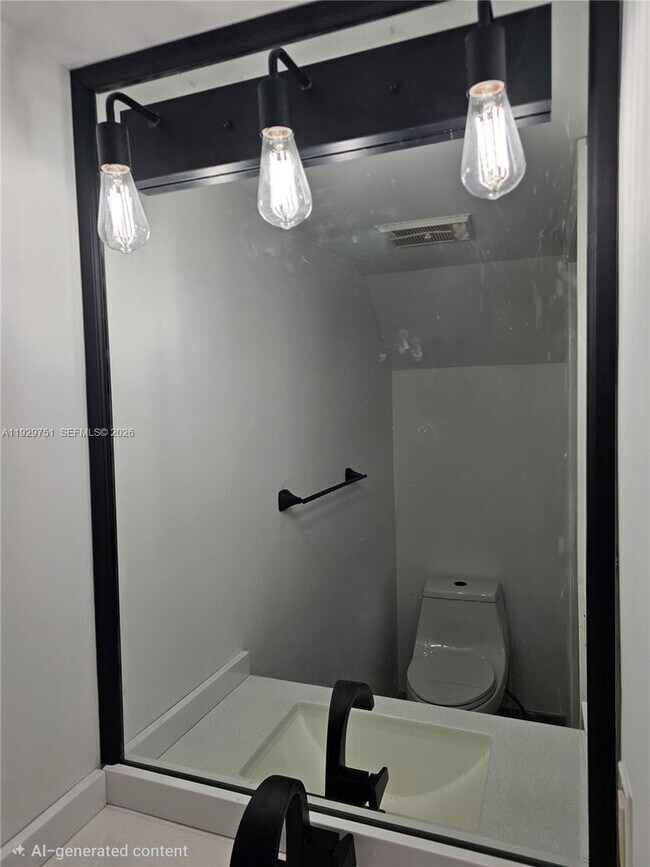 Building Photo - 10142 SW 77th Ct