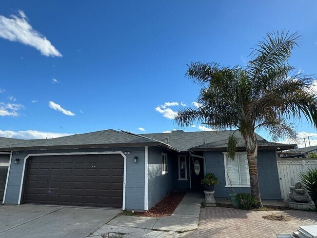 Primary Photo - NEWLY RENOVATED ARVIN HOME HAVEN