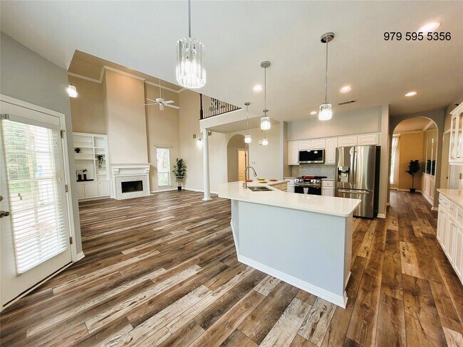 Building Photo - 8504 Young Ln