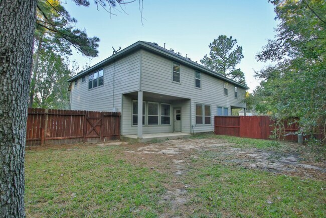 Building Photo - 11 Aquiline Oaks Pl