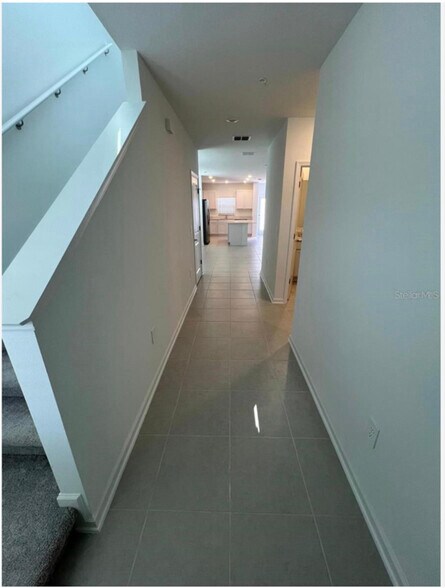 Building Photo - 7318 Ivy Tendril Ave