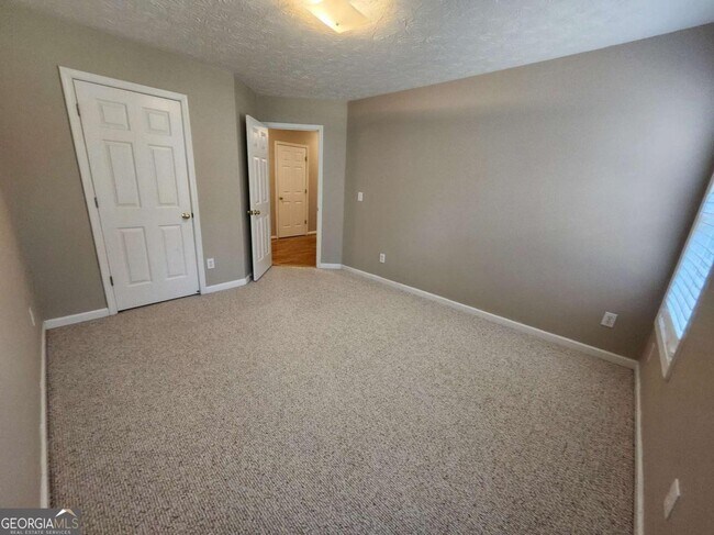 Building Photo - 1052 Ludwick Way