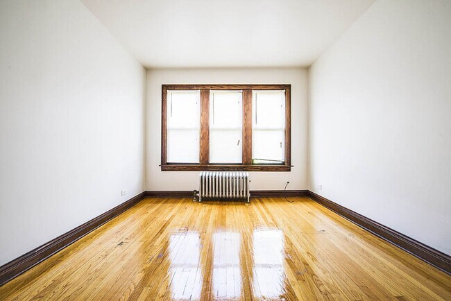 Building Photo - 6458 S Fairfield Ave