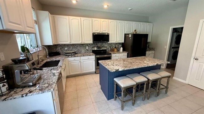 Building Photo - 14748 Tullamore Loop