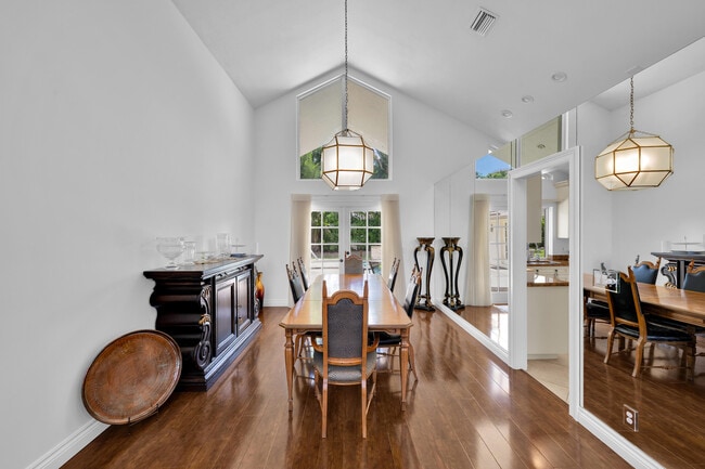 Building Photo - 4320 St Charles Way