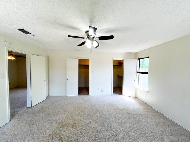 Building Photo - Available NOW!!!! Gorgeous 2 story, 3 bedroom, 2.5 bath, 2 car garage home with garage door opene...