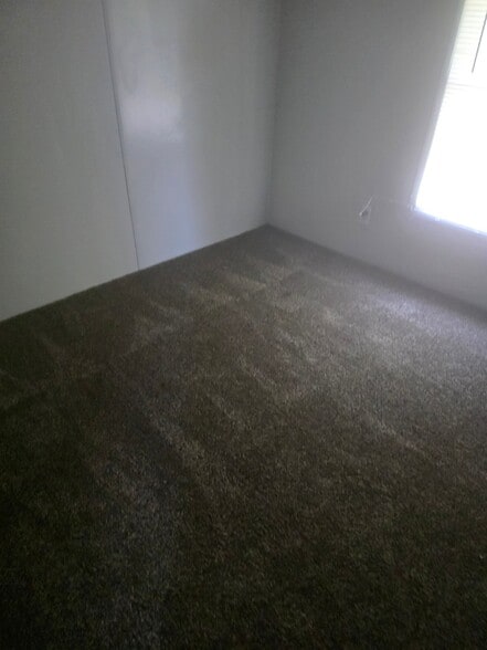 Building Photo - 1311 Knotty Elm Loop