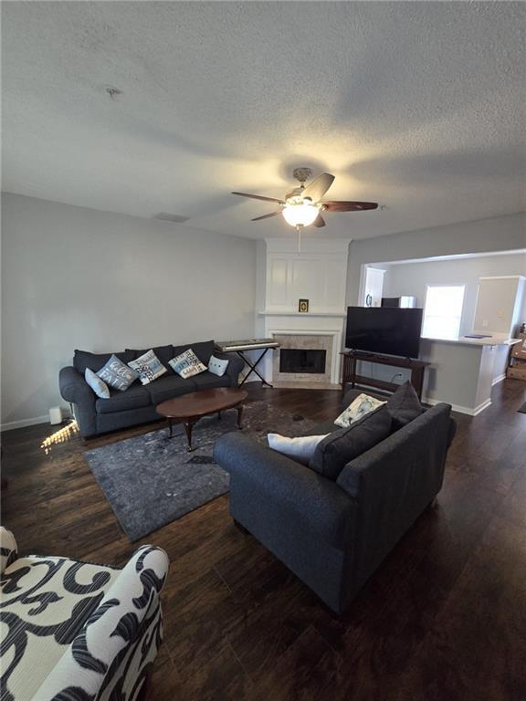 Building Photo - 1090 Kilmington Ct
