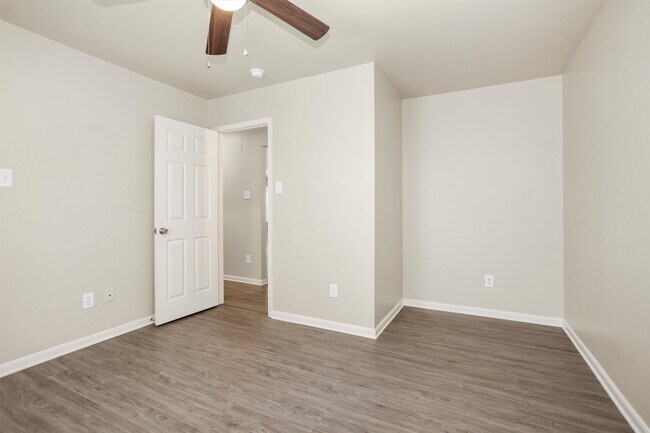 Building Photo - 13852 Running Bear Dr