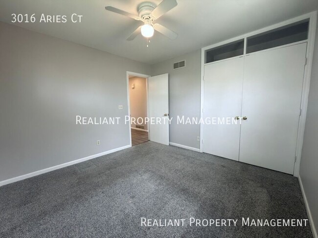 Building Photo - 3016 Aries Ct