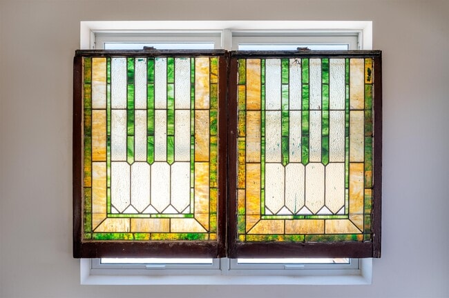 Building Photo - 857 Bergen Ave