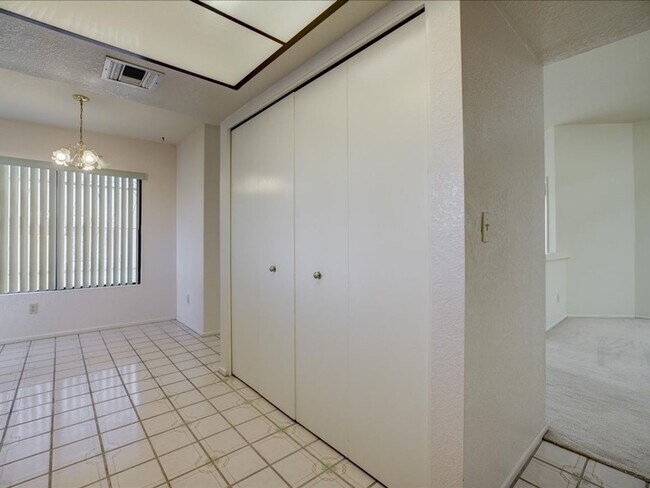 Building Photo - NOW ACCEPTING DOGS!