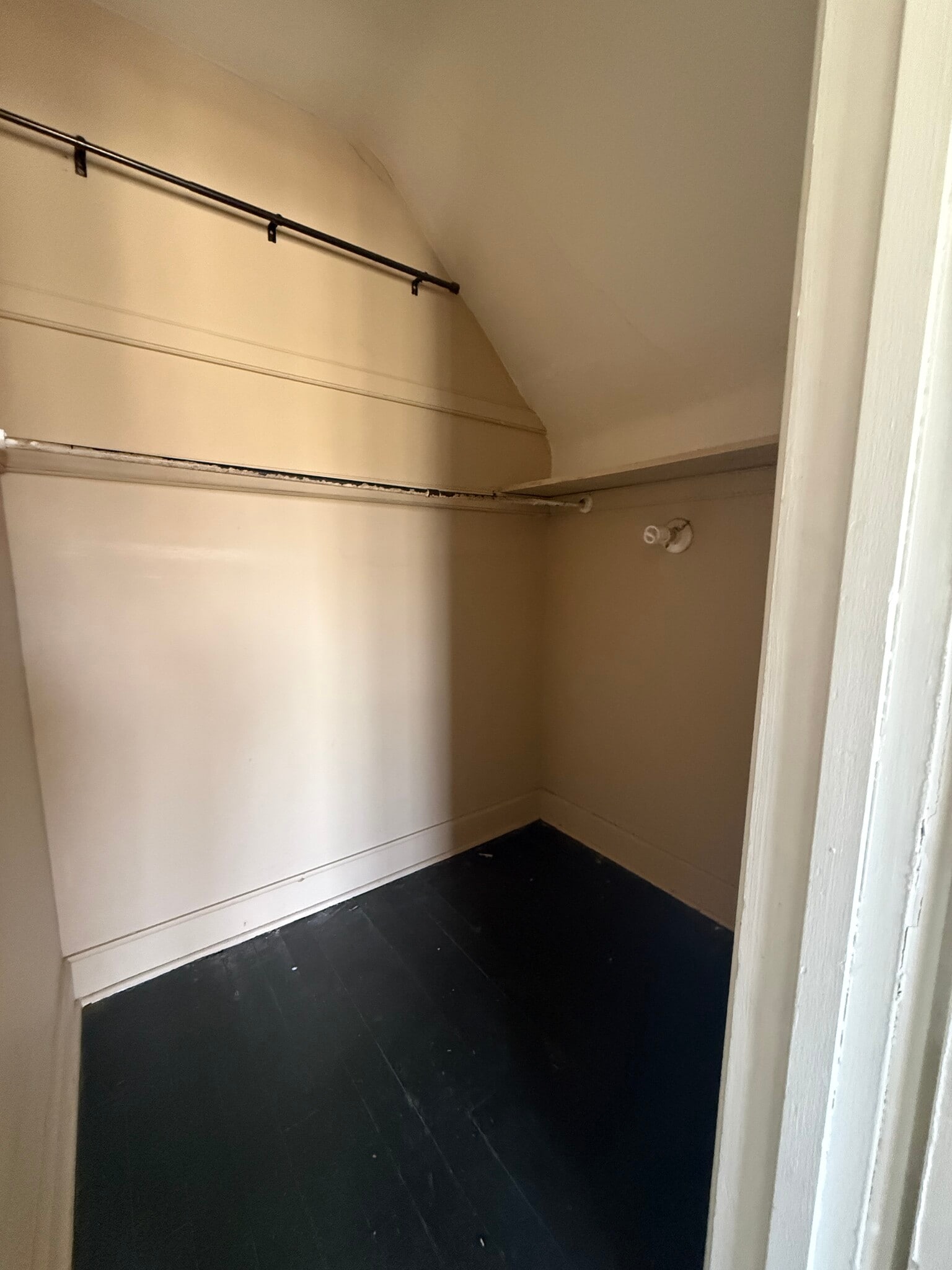 Building Photo - 114 S Blair St