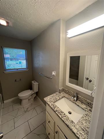 Building Photo - 1110 Tierra Dr