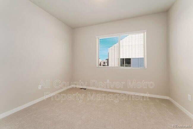 Building Photo - 15195 W 68th Pl