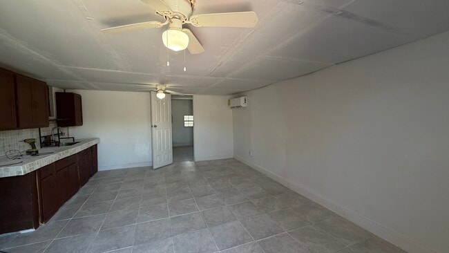 Building Photo - 16005 SW 107th Ct