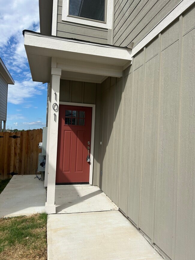 Building Photo - 7523 Gramercy Way