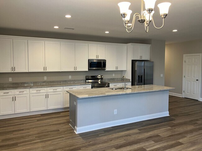 Building Photo - 3 Bedroom 2 Bathroom house located in Mill Creek Cove