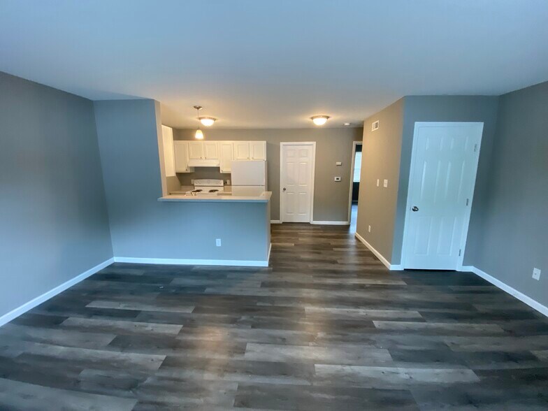 Building Photo - 113 Sandstone Ct