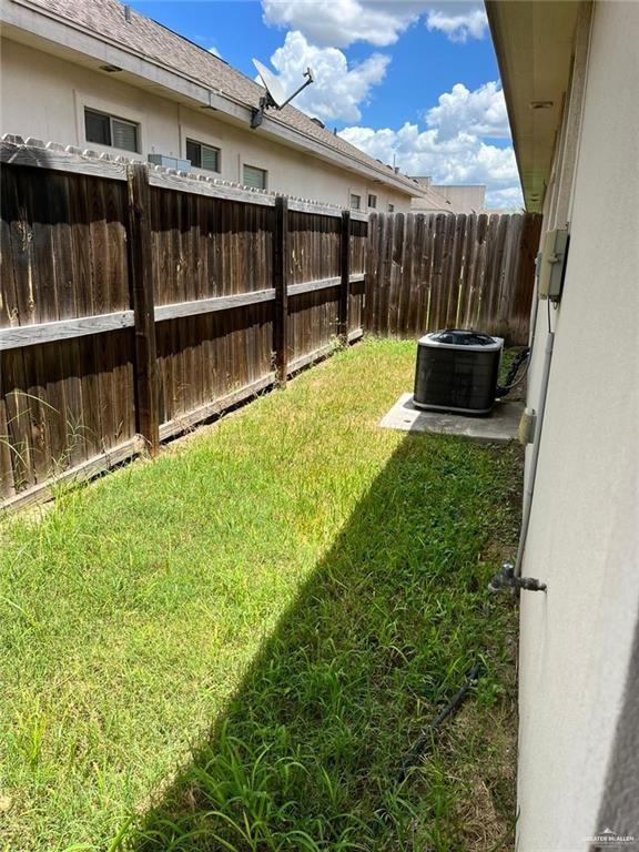 Building Photo - 15 Sabercat Ave