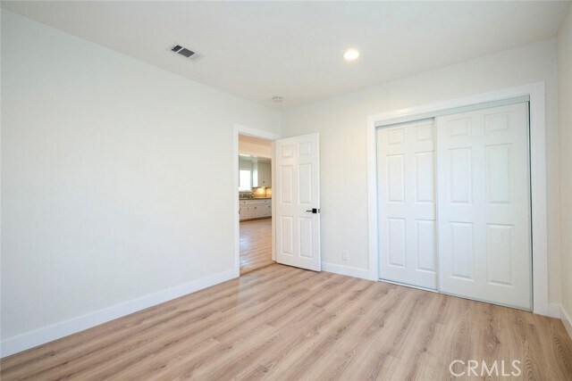 Building Photo - 7912 Vineland Ave