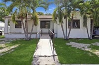 Building Photo - 1330 SW 74th Ct