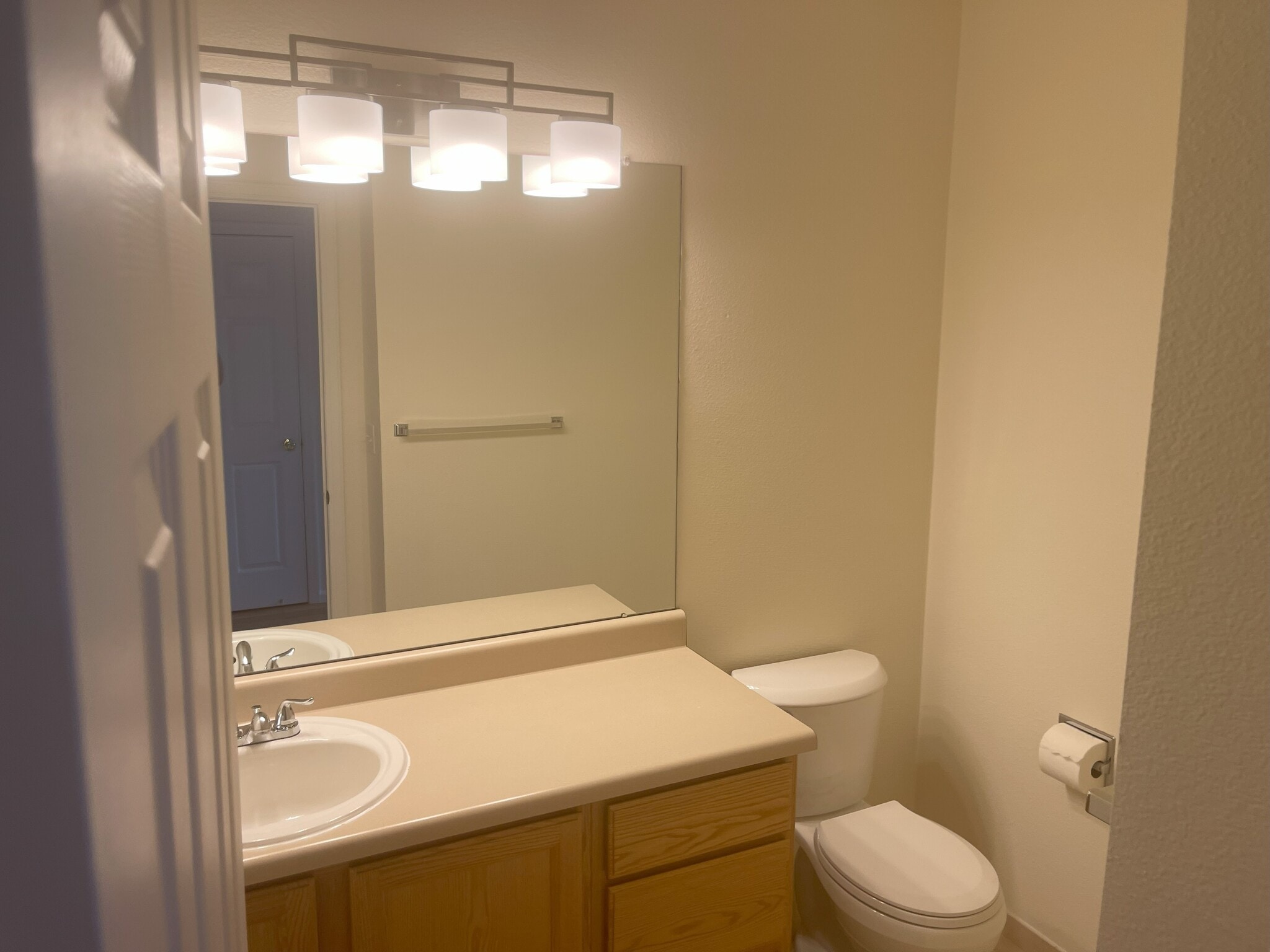 Building Photo - 9942 Sydney Ln