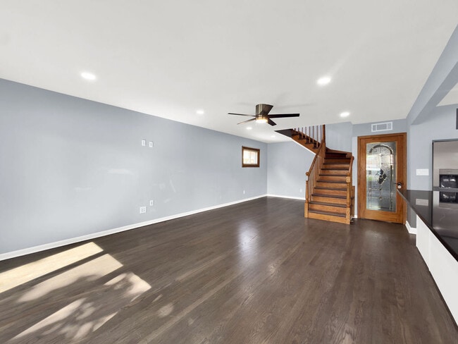 Building Photo - 5845 S Sayre Ave