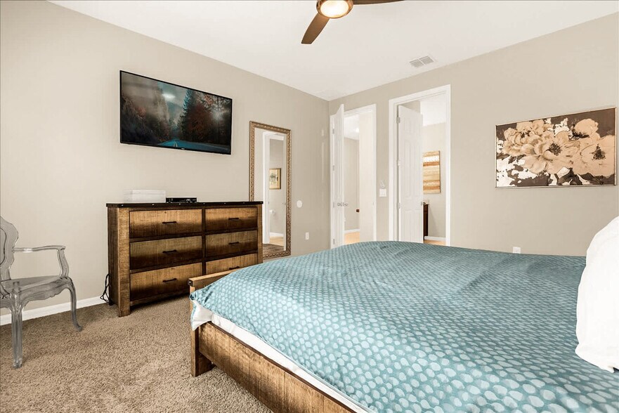 Building Photo - 9013 Sunshine Ridge Loop
