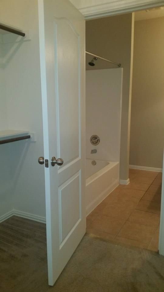 Building Photo - 318 Stockade Ln