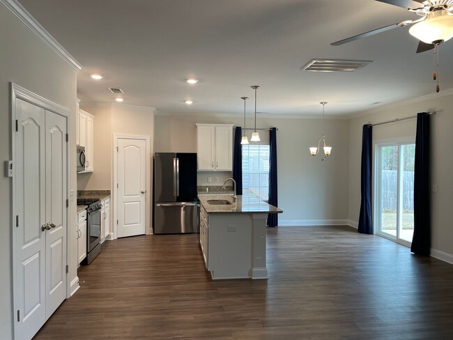 Building Photo - Spacious 3 bed 2.5 bath home in Fort Mill, SC