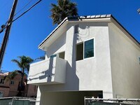 Building Photo - 202 18th St