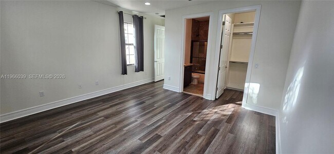 Building Photo - 8175 Lost Creek Ln