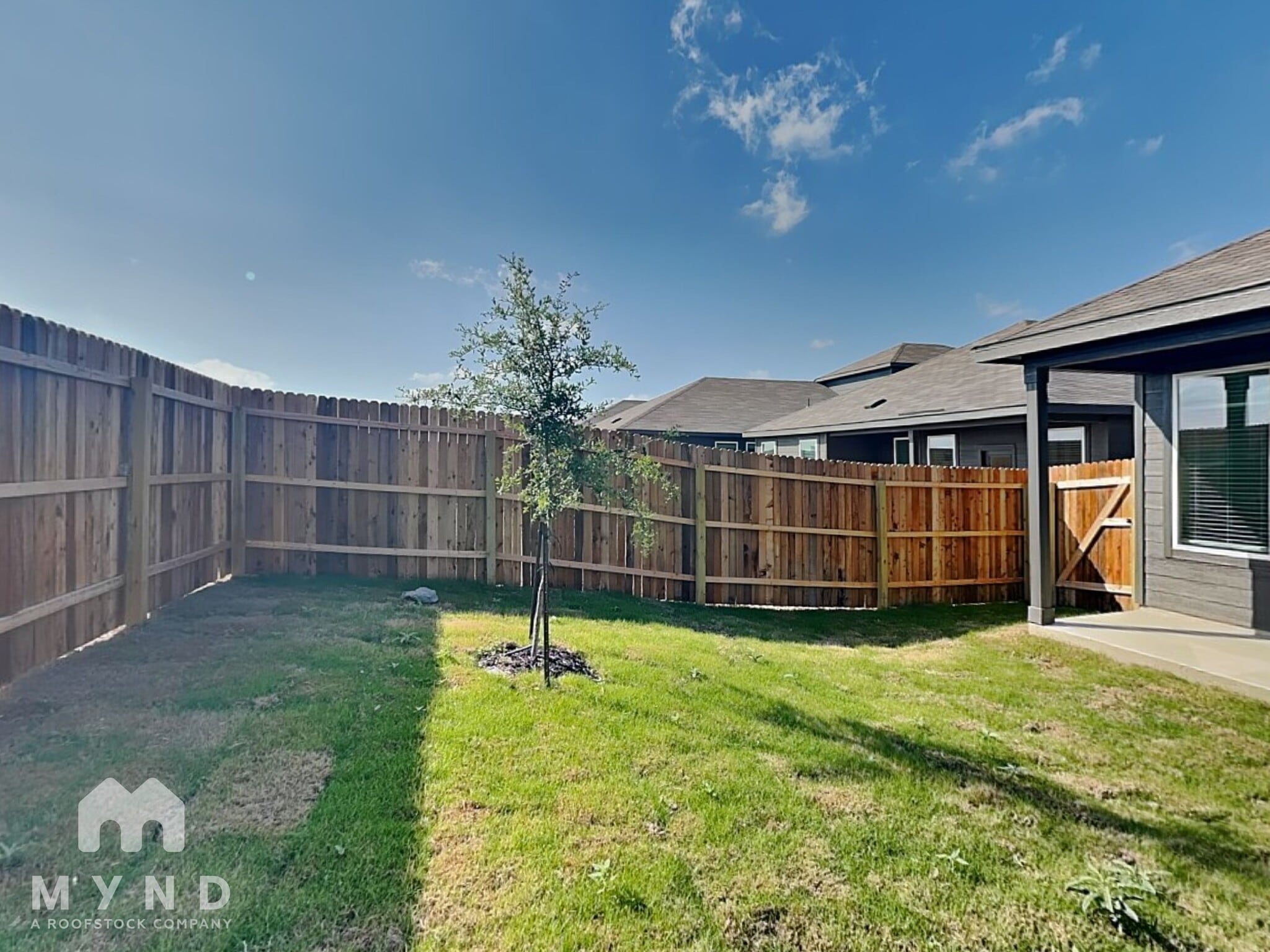 Building Photo - 10632 Ysasmendi Rdg