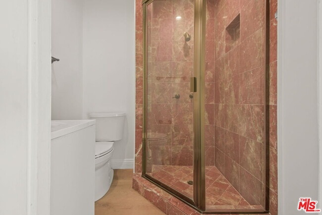 Building Photo - 500 Warner Ave