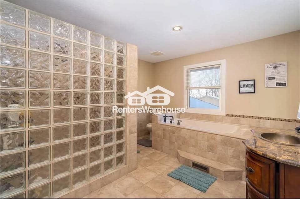 Building Photo - 18927 170th St