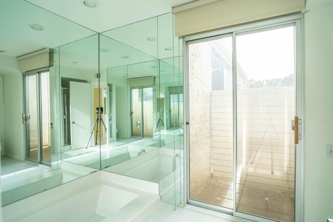 Building Photo - 75810 Altamira Dr