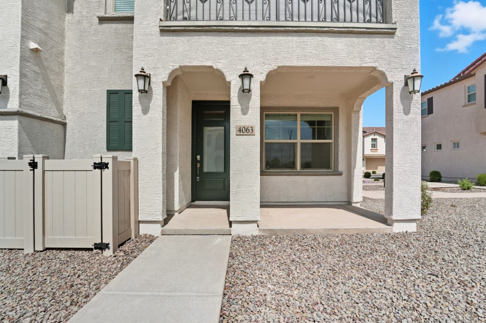 Building Photo - 4063 E Amoroso Dr