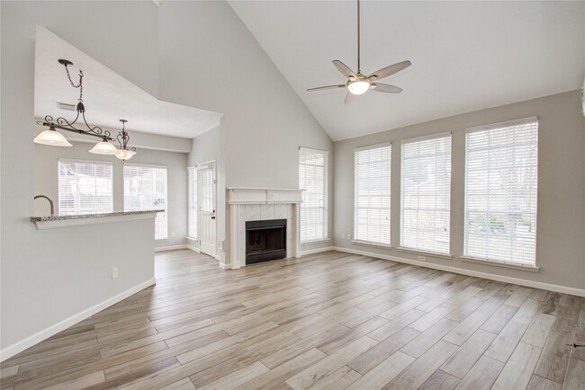 Building Photo - 24302 Schivener House Ln