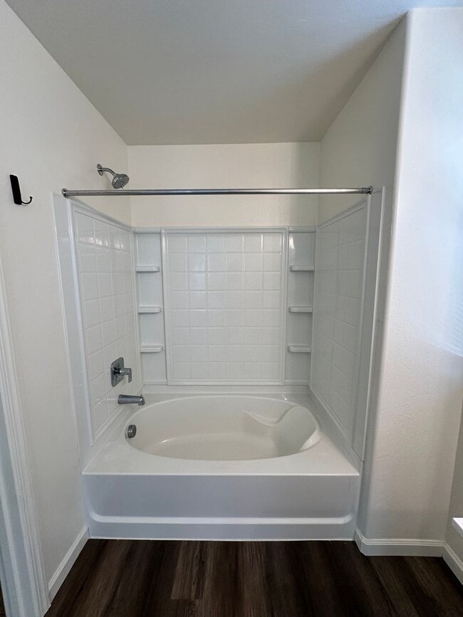 Building Photo - Spacious Tulare home coming soon!