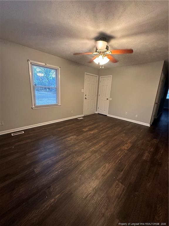 Building Photo - 4933 Ellsworth Dr