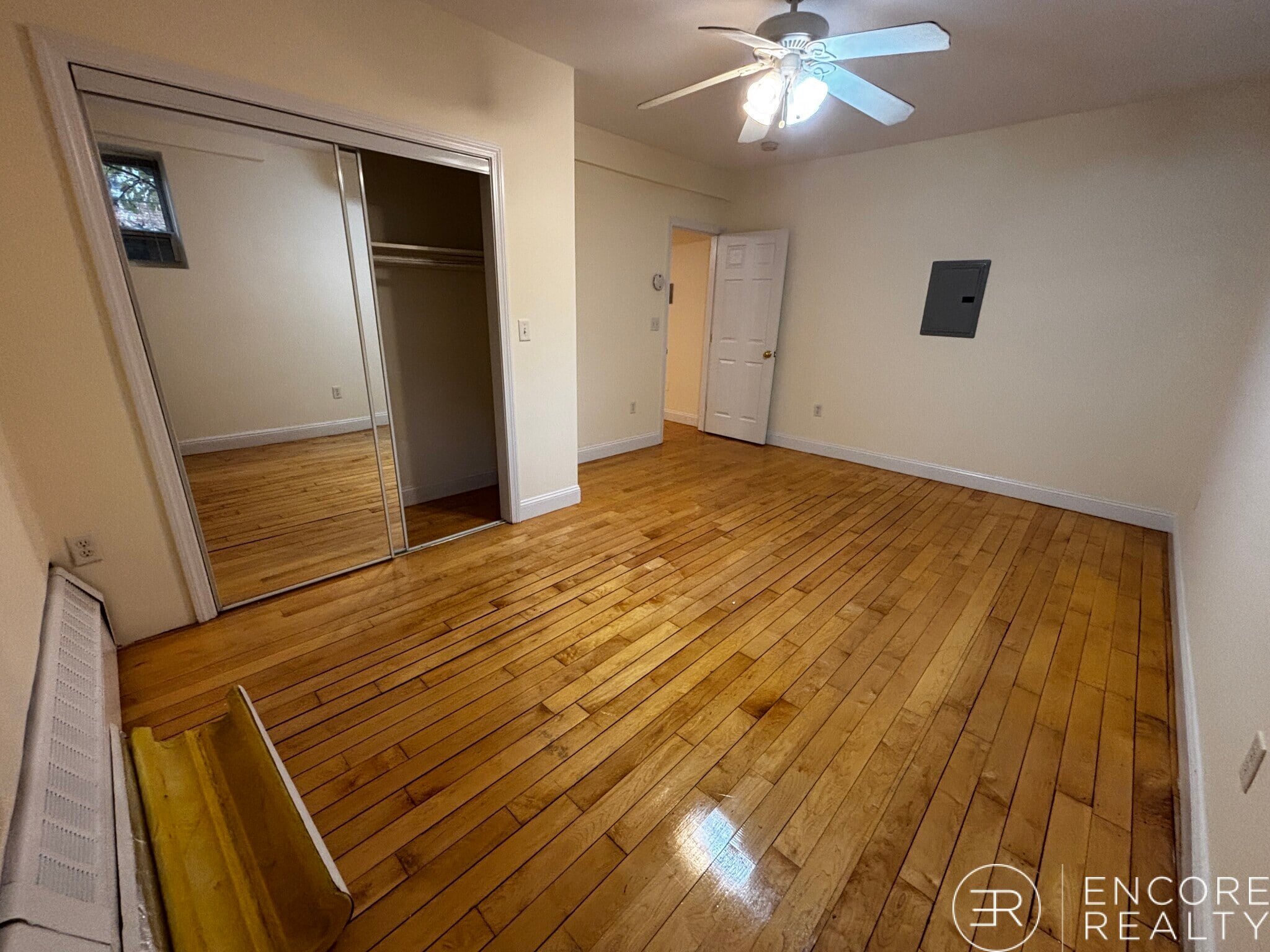 Building Photo - 1555 Beacon St